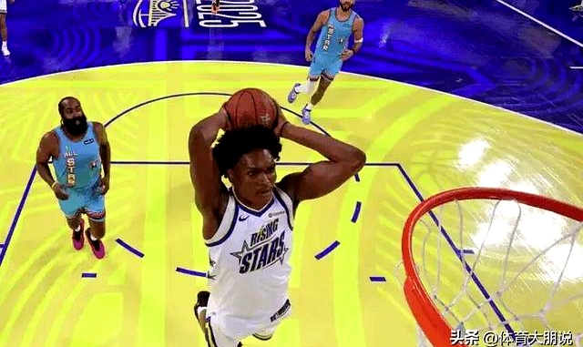 火箭冲击季后赛，先失武器