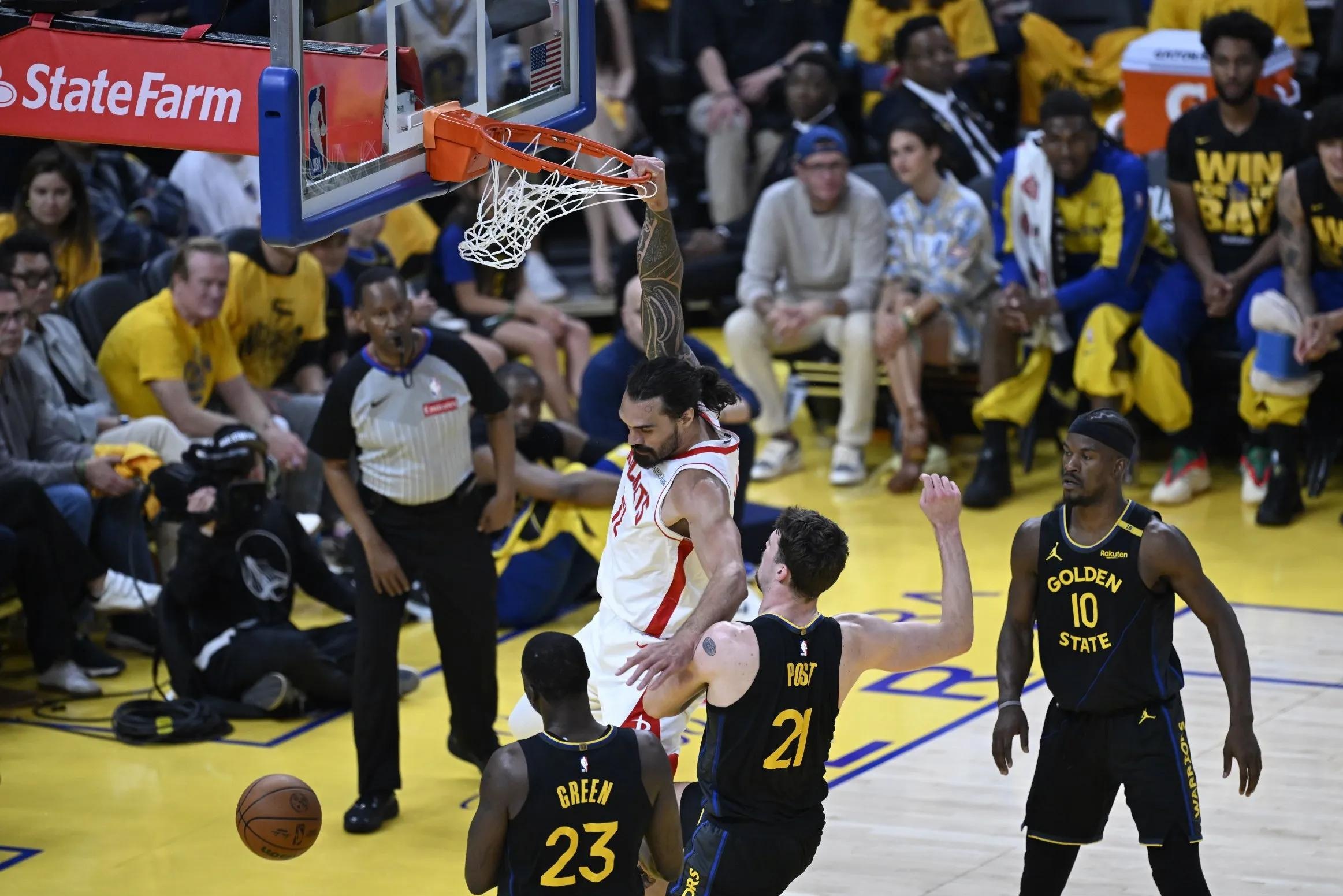 关于火箭遭遇3连败，球队面临调整困境的信息