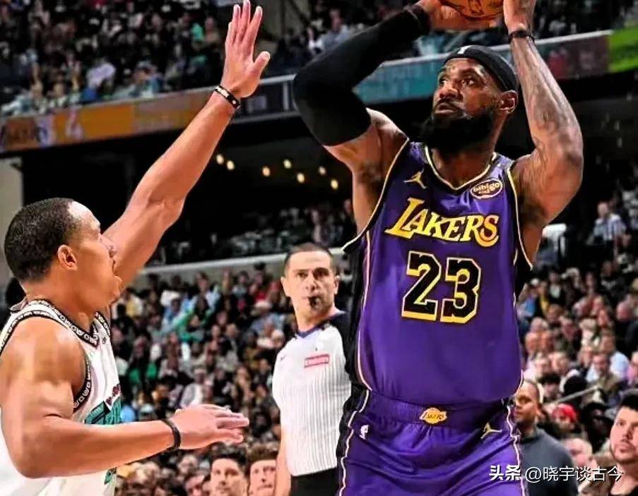 包含湖人险胜太阳，詹姆斯关键时刻连得6分的词条