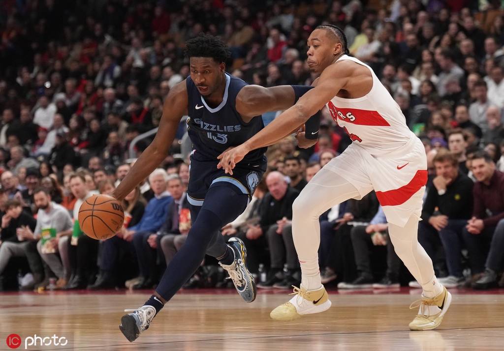 灰熊队客场作战,激战四节后险胜对手 灰熊队客场作战,激战四节后险胜对手