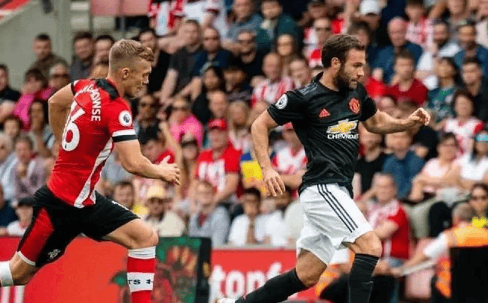 关于曼联客场轻取南安普顿，提升积分榜排名的信息