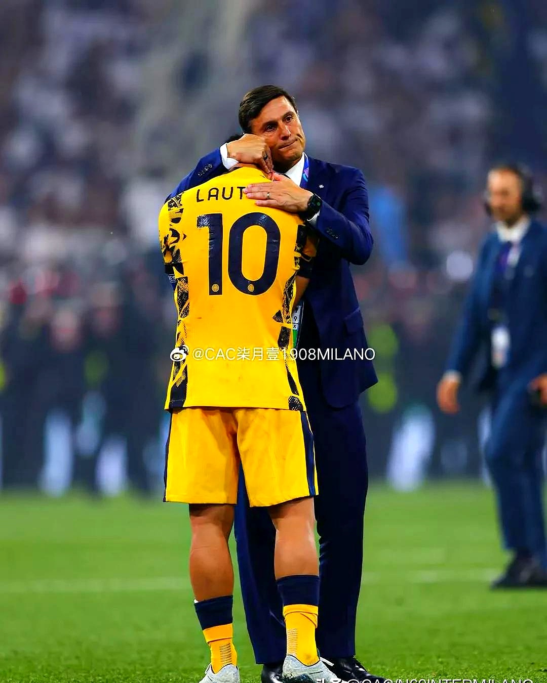 关于沙尔克主力中场伤愈复出，助球队一战全胜的信息