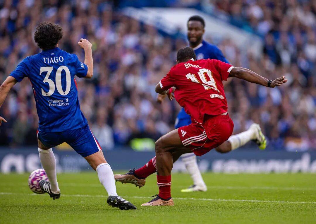 切尔西客场击败对手,表现出色 切尔西客场击败对手,表现出色