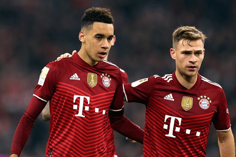 关于皇家马德里客场逆转佛罗伦萨，连胜序言榜首的信息