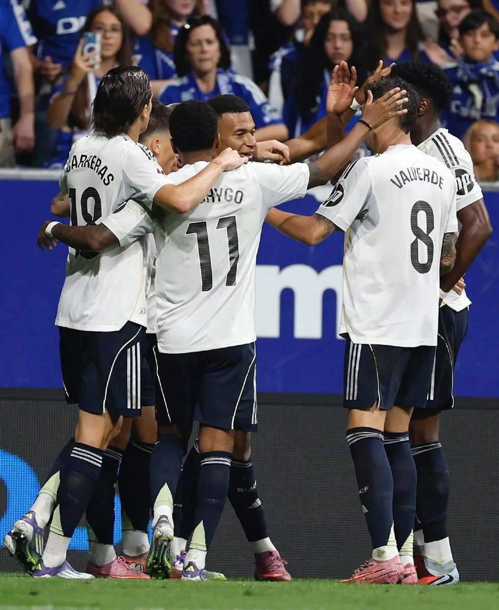 巴黎圣日耳曼力挫对手，领跑小组！的简单介绍