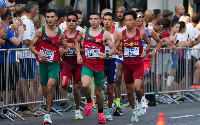 乌干达选手斩获男子长跑铜牌的简单介绍